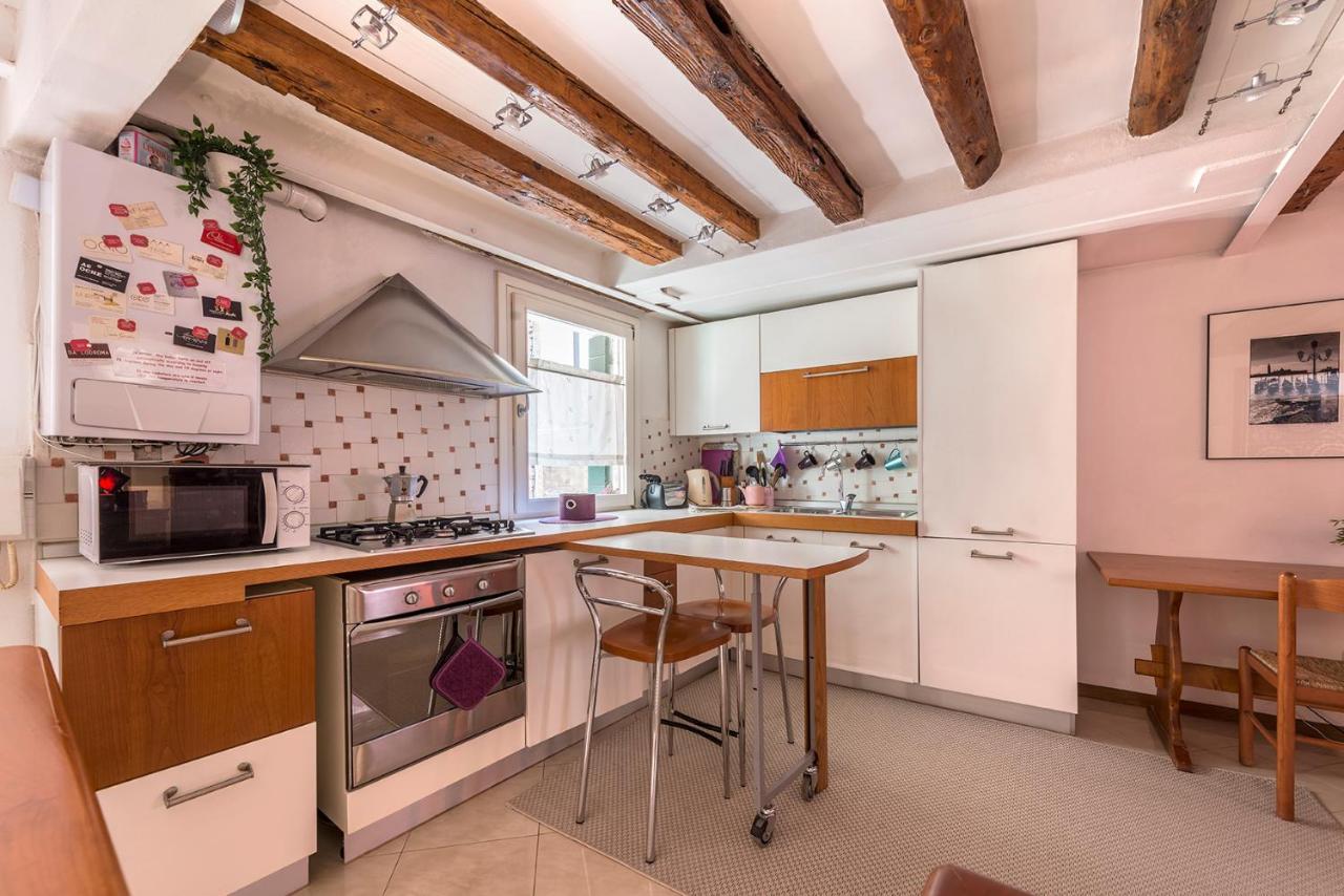 Piccolo - Cozy Studio In The Heart Of Authentic Venesia Bagian luar foto