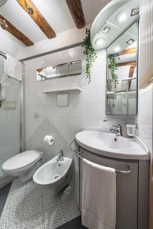 Piccolo - Cozy Studio In The Heart Of Authentic Venesia Bagian luar foto